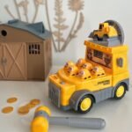 Statybų sunkvežimis ir miklumo žaidimas su plaktuku 2in1