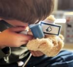 Triušis su veterinarijos rinkiniu – Paveikslėlis 3