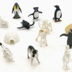 Arkties gyvūnų figūrėlių rinkinys su iglu ir uola – Paveikslėlis 8