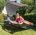 Dvivietė supama sodo sofa su stogeliu – Paveikslėlis 2