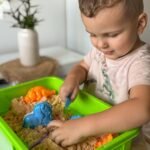 Kinetinis smėlis 1,5 kg rinkinys su gyvūnų formelėmis ir smėlio dėže – Paveikslėlis 5