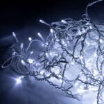 LED varveklių girlianda laukui 19 m su 500 šaltai baltų diodų
