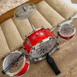 Muzikinis būgnų rinkinys vaikams su lėkšte ir lazdelėmis – Paveikslėlis 5