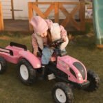 Minamas traktorius mergaitei Country Star su priekaba ir garso signalu – Paveikslėlis 12