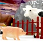 Ūkio gyvūnų figūrėlių rinkinys kibirėlyje su kilimėliu – Paveikslėlis 6