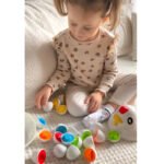 Montessori edukacinė višta-rūšiuoklė formoms pažinti