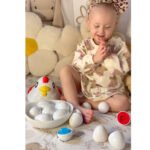 Montessori edukacinė višta-rūšiuoklė formoms pažinti