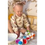 Montessori edukacinė višta-rūšiuoklė formoms pažinti