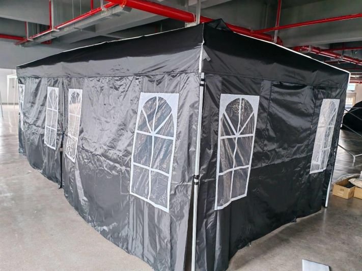 sodo-paviljonas-isskleidziamas-su-6-sienelemis-3x6-m-juoda Sodo paviljonas išskleidžiamas su 6 sienelėmis 3x6 m (Juoda)