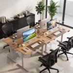 Elektrinis aukščio reguliavimo stalas su LED valdymu ir stabiliu T formos rėmu (Natūrali) – Paveikslėlis 2