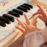Medinis muzikinis pianinas vaikams su natų knygele – Paveikslėlis 4