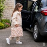 Lėlių namelis-lagaminas su mediniais baldeliais, 20 dalių – Paveikslėlis 3