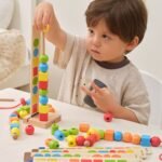 Medinis edukacinis karoliukų vėrimo žaidimas su užduotimis nuo 3 metų – Paveikslėlis 2