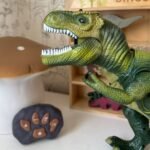 Nuotoliu valdomas Tiranozauras Reksas su garso ir šviesos efektais – Paveikslėlis 4