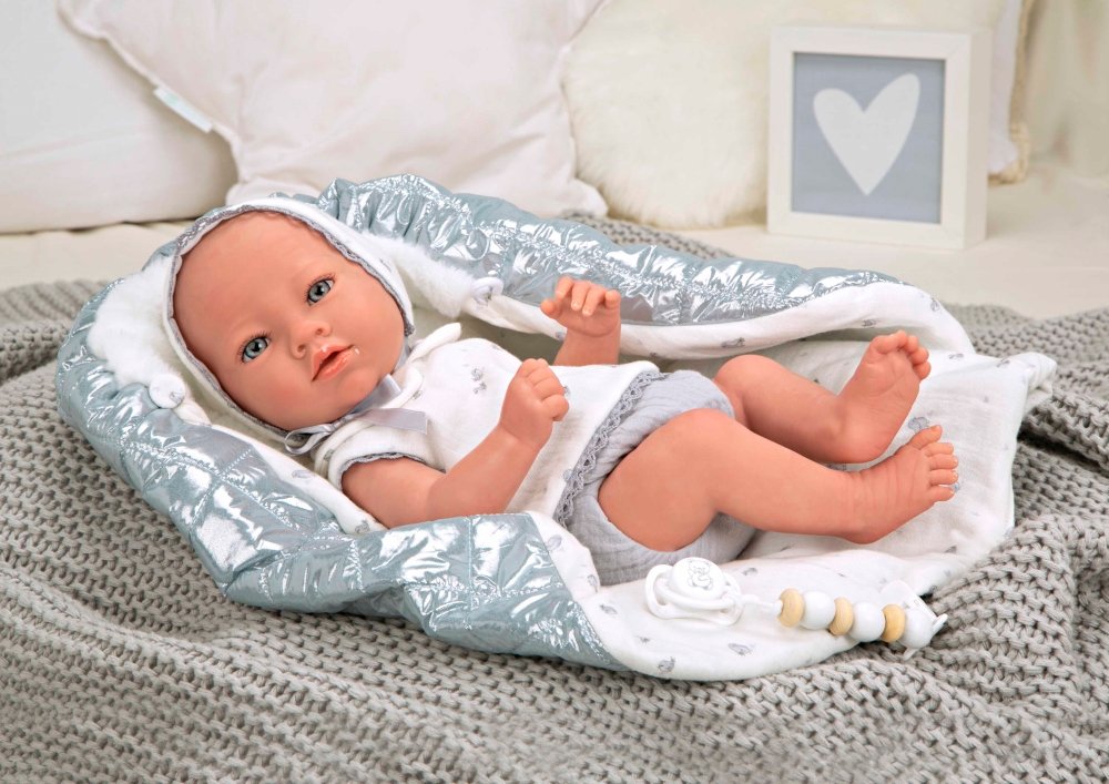 Reborn lėlytė su blizgiu pleduku Reborn lėlytė su blizgiu pleduku