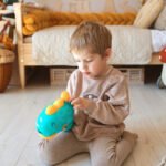 Dinozauro šaudyklės rinkinys su taikiniu ir lipniais kamuoliukais – Paveikslėlis 7