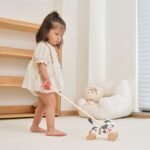 Medinis stumdukas šuniukas ant lazdelės – Paveikslėlis 3